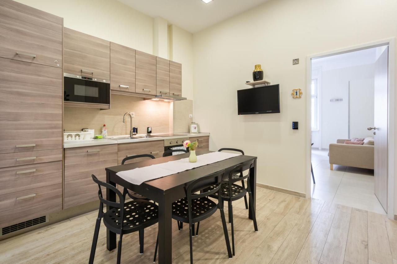 Basilika Monnalisa Luxury 3 Bedrooms Apartment With Amazing View Need Reservation X Free Parking บูดาเปสต์ ภายนอก รูปภาพ