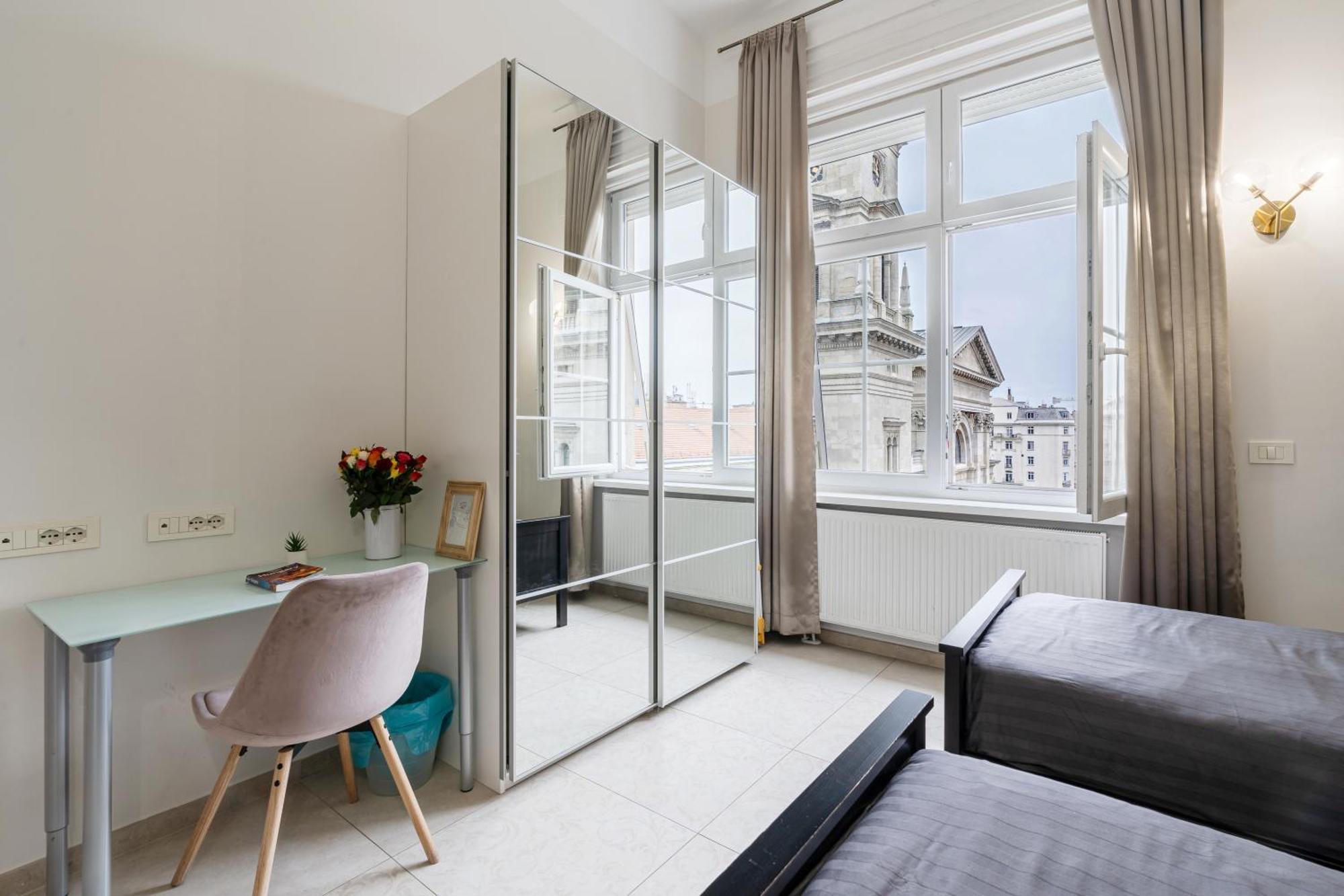 Basilika Monnalisa Luxury 3 Bedrooms Apartment With Amazing View Need Reservation X Free Parking บูดาเปสต์ ภายนอก รูปภาพ
